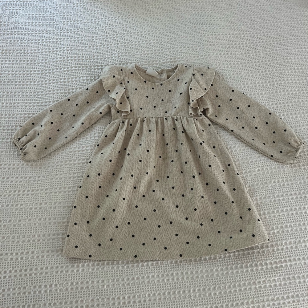LIKE NEW!! Zara girls 2-3 beige polka dot long sleeve dress